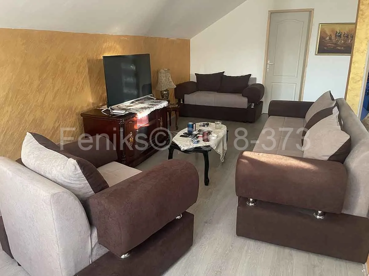 Nekretnina (Surčin (Beograd))