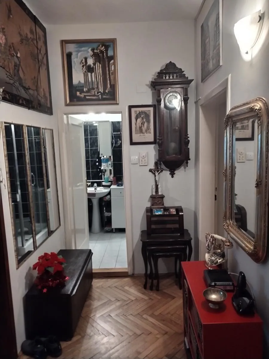 Nekretnina Pravni fakultet (Vračar)