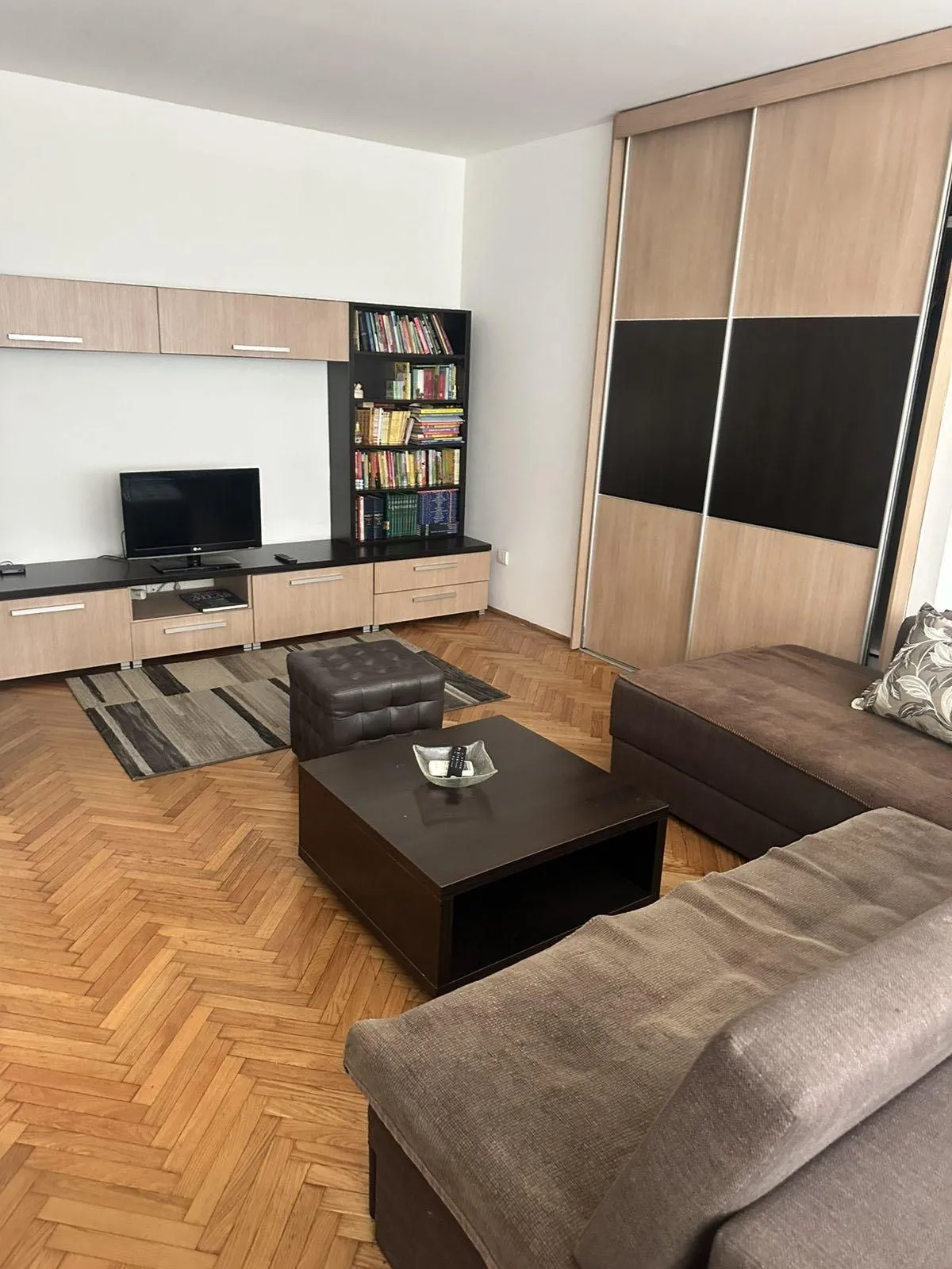 Nekretnina Blok 38 (Genex) (Novi Beograd)