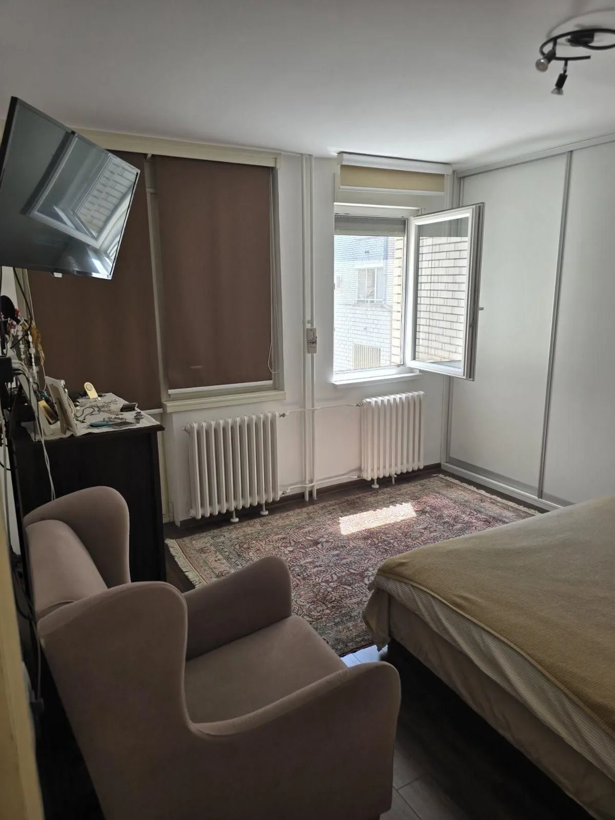 Nekretnina Bežanijska kosa 3 (Novi Beograd)