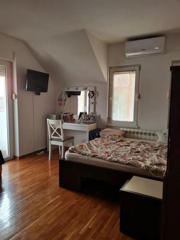 Nekretnina Batajnica (Zemun)